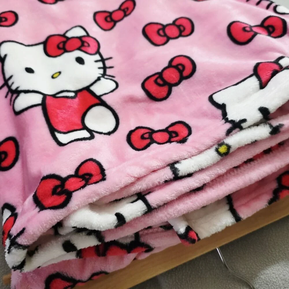 Authentic Hello Kitty Pink Plush Throw Blanket 60x70 Sanrio Soft Cozy Kawaii NEW - Picture 6 of 7